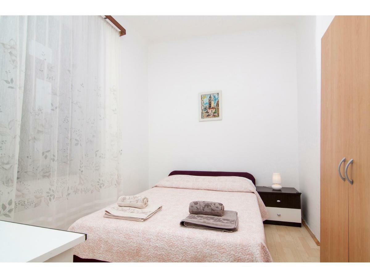 Apartment In Centre With Huge Terace 普拉 外观 照片